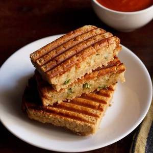 Jalapeno And Cheese Grilled Sandwich