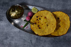 Sarson Ka Saag Te Makki Di Roti Combo