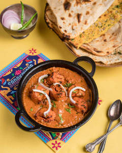 Chaap Tikka Masala With Naan