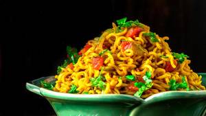 Veg Maggi [ 450Ml ]