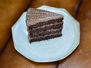 Old Fashioned Chocolate Cake