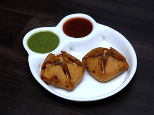 Paneer Pakoda Plate 