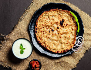 Aloo Paratha [Serves 1]