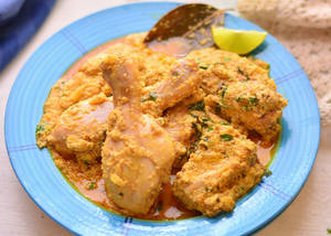 Chicken Sorshe Posto