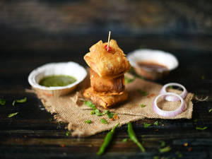 Chinese Puff [2 pcs]