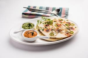 Butter Onion Uttapam