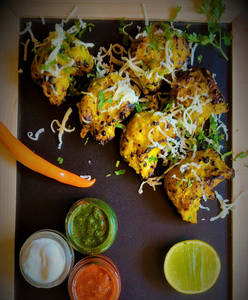 Royal Afghani Tandoori Chicken Momos