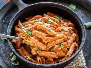Spicy Italian Red Sauce Penne Pasta