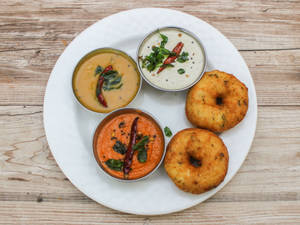 Vada Sambar (2Pc) + RASAM (300 ML)