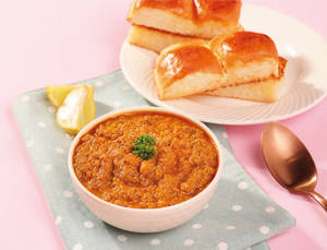 Chicken Keema And Pav (163.9 Kcal) (650 g)