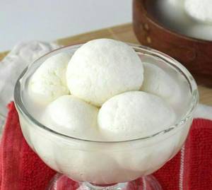 Spongy Rasgulla (1 Piece)