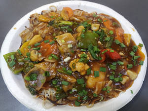 Chicken Sernyaa Pan - Fried Noodle