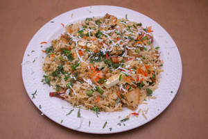 Veg Biryani With Raita