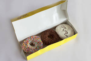 Assorted Donuts (3 Pcs)