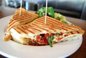 Cheese Grilled Sandwich (4 Pcs)
