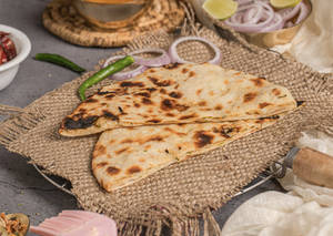 Veg Stuffed Kulcha