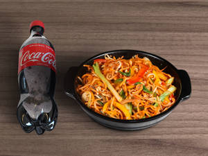 Chilli Garlic Noodles + Coke 750 Ml Pet Bottle