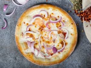 Onion pizza                                                                                                    