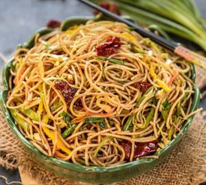 Chilli Garlic Chowmein