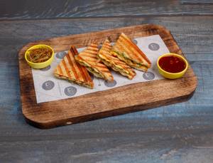 Grilled Masala Cottage Cheese Sandwich