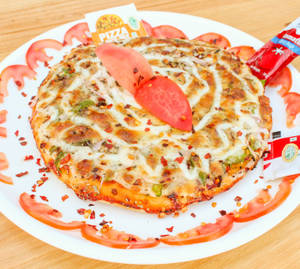 Deluxe Veggie Pizza