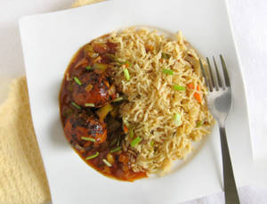 Gravy Manchurian And Fried Rice Bowl 