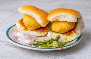 Vada Pav (2 Pieces)