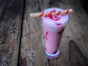 Special Strawberry Shake             
