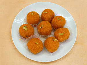 Boondi Ladoo