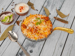 Lucknawi Chicken Dum Pulao