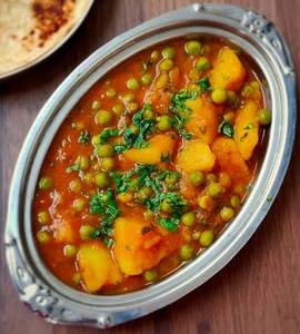 Special Matar Aloo