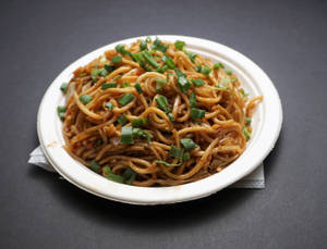 Veg Hakka Noodle