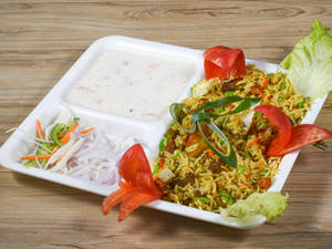 Special Veg Biryani With Raita