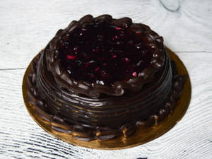 Chocolate walnut cake