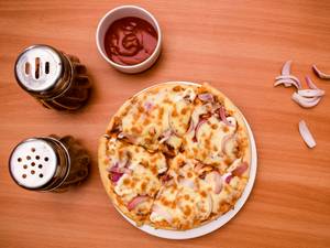 Onion Pizza