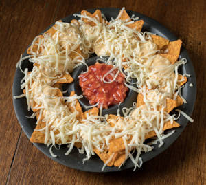 Baked Chicken And Cheese Nachos