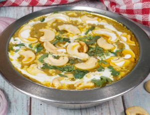 Kaju Curry                  