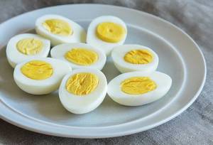 4 boiled egg
