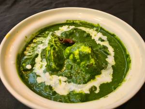 Palak Ke Saath Paneer    