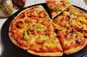 Chilli Garlic Chicken Sausage Pizza