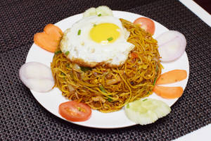 Veg Singapore Chow Mein