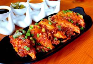 Chicken Pan Fried Momos (6 Pcs)