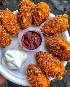 Paneer kurkura momos