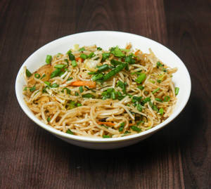 Veg Hakka Noodles
