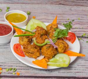 Chi Pakoda [8]Pieces]