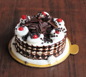 Black Forest Cake (1 Pound)