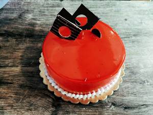 Strawberry Cake (500 gms)