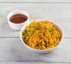 Veg schezwan noodles