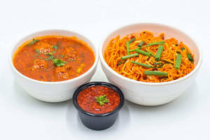 Veg Triple Schezwan Noodle With Gravy