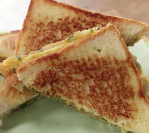 Aloo Sandwich (4 Pcs)